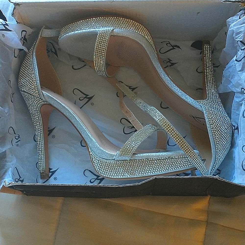 Windsor high heels